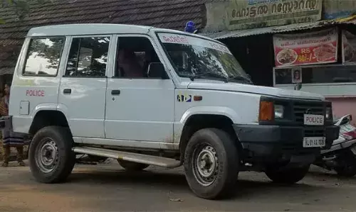 കാഞ്ഞങ്ങാട് വാഹനപരിശോധന നടത്തുകയായിരുന്ന പൊലീസ് സംഘത്തെ അക്രമിച്ചു; എസ്.ഐ ഉള്‍പ്പെടെയുള്ളവര്‍ക്ക് പരിക്ക്