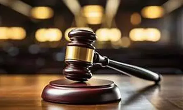 വാഹനങ്ങള്‍ പാര്‍ക്ക് ചെയ്യുന്നത് സംബന്ധിച്ച തര്‍ക്കത്തിനിടെ 6 പേര്‍ക്ക് കുത്തേറ്റ സംഭവം; 4 പ്രതികള്‍ക്ക് 3 വര്‍ഷവും 9 മാസവും തടവ്