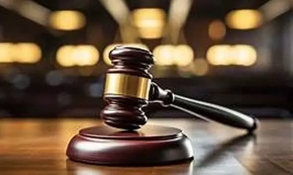 വാഹനങ്ങള്‍ പാര്‍ക്ക് ചെയ്യുന്നത് സംബന്ധിച്ച തര്‍ക്കത്തിനിടെ 6 പേര്‍ക്ക് കുത്തേറ്റ സംഭവം; 4 പ്രതികള്‍ക്ക് 3 വര്‍ഷവും 9 മാസവും തടവ്