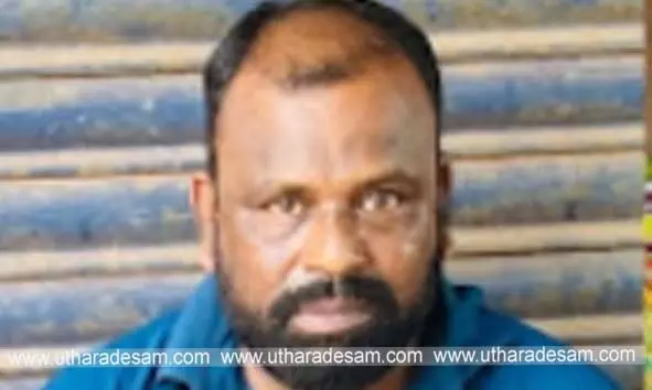 ബസില് കൊണ്ടുവരികയായിരുന്ന 10 കിലോ പാന്മസാല പാക്കറ്റുകളുമായി ഒഡീഷ സ്വദേശി പിടിയില് ബസില് കൊണ്ടുവരികയായിരുന്ന 10 കിലോ പാന്മസാല പാക്കറ്റുകളുമായി ഒഡീഷ സ്വദേശി പിടിയില്