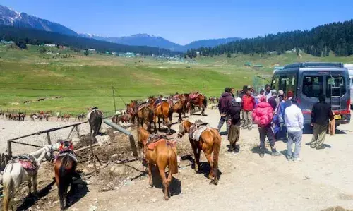 കൂടുതല്‍ ഭീകരാക്രമണങ്ങള്‍ ഉണ്ടാകുമെന്ന് രഹസ്യാന്വേഷണ റിപ്പോര്‍ട്ട്; കശ്മീരിലെ 48 വിനോദസഞ്ചാര കേന്ദ്രങ്ങള്‍ അടച്ചു