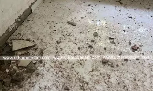 ഇടിമിന്നലില് ജില്ലയുടെ പലഭാഗങ്ങളിലും വ്യാപക നാശനഷ്ടം ഇടിമിന്നലില് ജില്ലയുടെ പലഭാഗങ്ങളിലും വ്യാപക നാശനഷ്ടം