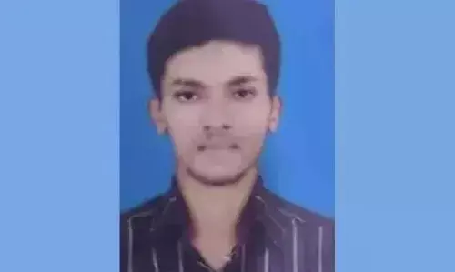 കുഡുപുവില് ആള്ക്കൂട്ട മര്ദനത്തിനിരയായി മലയാളി യുവാവ് കൊല്ലപ്പെട്ട കേസ്: ഗോകക്കില് നിന്നും ഒരാള് കൂടി അറസ്റ്റില്; ഇതോടെ പിടിയിലായവരുടെ എണ്ണം 21 ആയി കുഡുപുവില് ആള്ക്കൂട്ട മര്ദനത്തിനിരയായി മലയാളി യുവാവ് കൊല്ലപ്പെട്ട കേസ്: ഗോകക്കില് നിന്നും ഒരാള് കൂടി അറസ്റ്റില്; ഇതോടെ പിടിയിലായവരുടെ എണ്ണം 21 ആയി