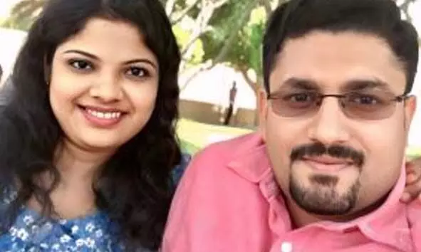 കുവൈത്തിലെ മലയാളി നഴ്സ് ദമ്പതികളുടെ മരണം; ഭാര്യയെ കൊലപ്പെടുത്തിയ ശേഷം ഭര്ത്താവ് ജീവനൊടുക്കിയതായി പൊലീസ് കുവൈത്തിലെ മലയാളി നഴ്സ് ദമ്പതികളുടെ മരണം; ഭാര്യയെ കൊലപ്പെടുത്തിയ ശേഷം ഭര്ത്താവ് ജീവനൊടുക്കിയതായി പൊലീസ്