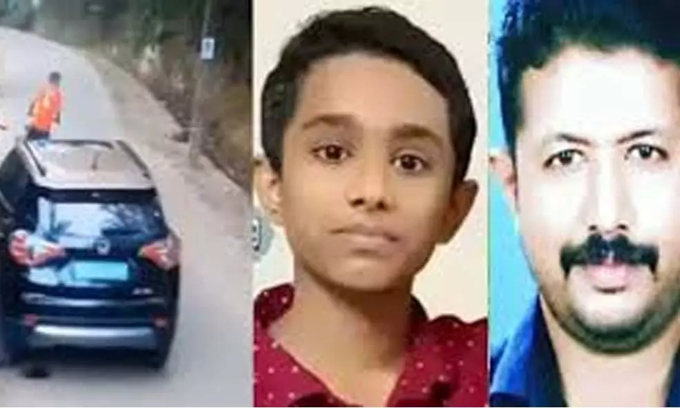 ക്ഷേത്ര മതിലില് മൂത്രമൊഴിച്ചത് ചോദ്യം ചെയ്തതിന്റെ വൈരാഗ്യം; 15 വയസ്സുകാരനെ കാറിടിച്ച് കൊലപ്പെടുത്തിയ കേസില് പ്രതി കുറ്റക്കാരനെന്ന് കോടതി. ക്ഷേത്ര മതിലില് മൂത്രമൊഴിച്ചത് ചോദ്യം ചെയ്തതിന്റെ വൈരാഗ്യം; 15 വയസ്സുകാരനെ കാറിടിച്ച് കൊലപ്പെടുത്തിയ കേസില് പ്രതി കുറ്റക്കാരനെന്ന് കോടതി.