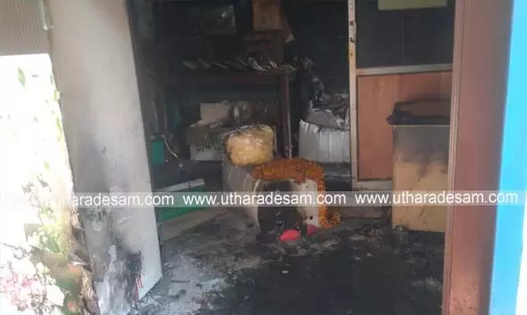 കാഞ്ഞങ്ങാട് പൂക്കടയില്‍ തീപിടിത്തം; ലക്ഷങ്ങളുടെ നഷ്ടം