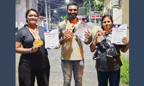 ദേശീയ പവര് ലിഫ്റ്റിംഗ്  ചാമ്പ്യന്ഷിപ്പില് തിളങ്ങി കാസര്കോട്ടെ താരങ്ങള് ദേശീയ പവര് ലിഫ്റ്റിംഗ്  ചാമ്പ്യന്ഷിപ്പില് തിളങ്ങി കാസര്കോട്ടെ താരങ്ങള്