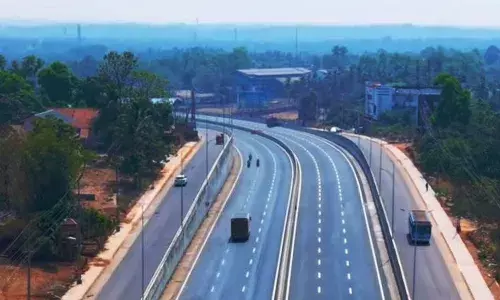 തലപ്പാടി- ചെങ്കള റീച്ച് സെറ്റ്; 77 ബസ് കാത്തിരിപ്പ് കേന്ദ്രങ്ങള് നിര്മിക്കും തലപ്പാടി- ചെങ്കള റീച്ച് സെറ്റ്; 77 ബസ് കാത്തിരിപ്പ് കേന്ദ്രങ്ങള് നിര്മിക്കും