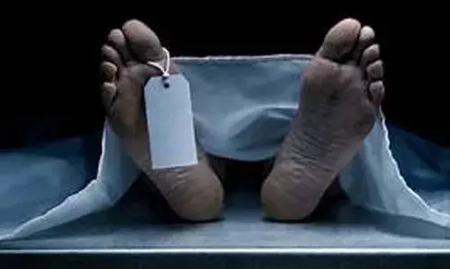 കാഞ്ഞങ്ങാട് റെയില്വേ സ്റ്റേഷനില് അബോധാവസ്ഥയില് കണ്ടെത്തിയ ആള് മരിച്ചു കാഞ്ഞങ്ങാട് റെയില്വേ സ്റ്റേഷനില് അബോധാവസ്ഥയില് കണ്ടെത്തിയ ആള് മരിച്ചു