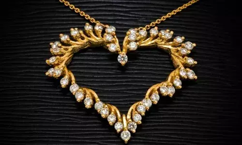 സംസ്ഥാനത്ത് സ്വര്ണവിലയില് നേരിയ വര്ധനവ്; പവന് 72,120 രൂപ സംസ്ഥാനത്ത് സ്വര്ണവിലയില് നേരിയ വര്ധനവ്; പവന് 72,120 രൂപ