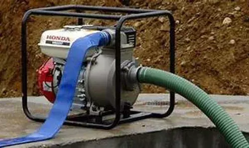 മോട്ടോറും പൈപ്പുകളും മോഷണം പോയി മോട്ടോറും പൈപ്പുകളും മോഷണം പോയി