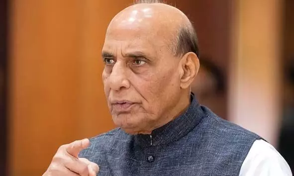 ഇന്ത്യന് സേനയുടെ ഗര്ജ്ജനം റാവല്പിണ്ടിയില് പോലും കേള്ക്കാം: ഭീകരര് എവിടെ പോയി ഒളിച്ചാലും പിന്തുടര്ന്ന് പിടികൂടുമെന്ന് രാജ് നാഥ് സിംഗ് ഇന്ത്യന് സേനയുടെ ഗര്ജ്ജനം റാവല്പിണ്ടിയില് പോലും കേള്ക്കാം: ഭീകരര് എവിടെ പോയി ഒളിച്ചാലും പിന്തുടര്ന്ന് പിടികൂടുമെന്ന് രാജ് നാഥ് സിംഗ്