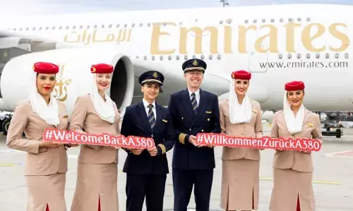 എമിറേറ്റ്‌സ് എയർലൈൻസിന് റെക്കോർഡ് ലാഭം, ജീവനക്കാർക്ക് 22 ആഴ്ചത്തെ ബോണസ്