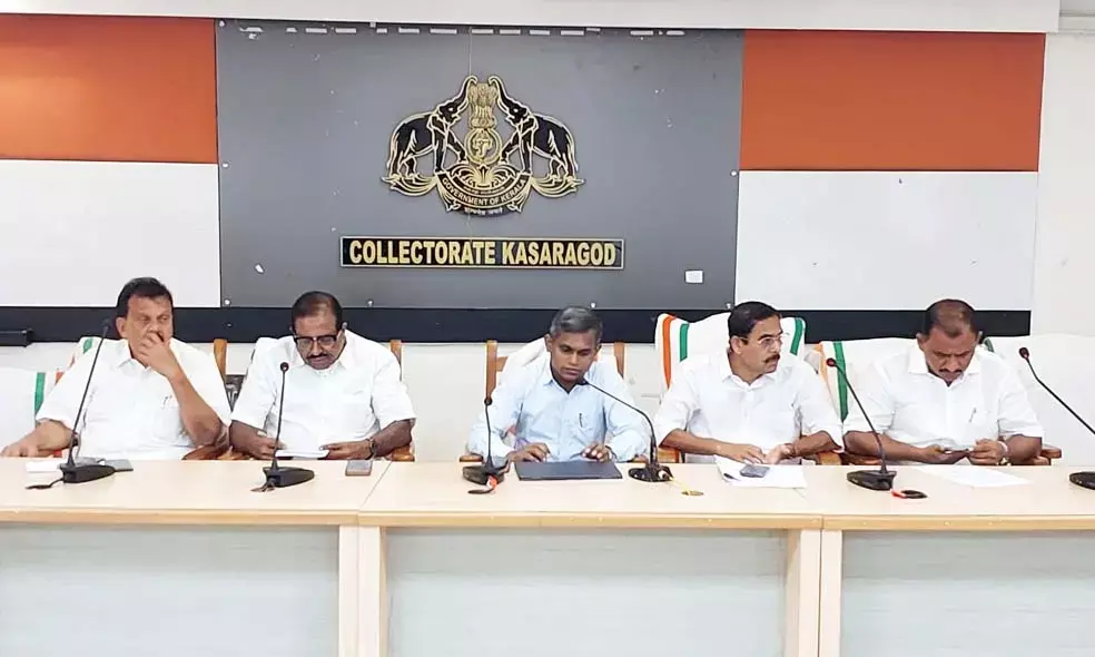 കുമ്പള ടോള്‍ ബൂത്ത്; കേന്ദ്ര,സംസ്ഥാന സര്‍ക്കാര്‍ തീരുമാനത്തിന് കാത്തിരിപ്പ്; അതുവരെ പ്രവൃത്തി നിര്‍ത്തിവെക്കും