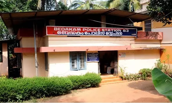 പ്ലസ്ടു വിദ്യാര്ത്ഥിനിയെ ലൈംഗികമായി പീഡിപ്പിച്ചു; സഹപാഠിക്കെതിരെ പോക്സോ കേസ് പ്ലസ്ടു വിദ്യാര്ത്ഥിനിയെ ലൈംഗികമായി പീഡിപ്പിച്ചു; സഹപാഠിക്കെതിരെ പോക്സോ കേസ്