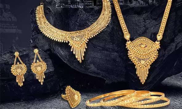 സംസ്ഥാനത്ത് സ്വര്ണവില വീണ്ടും 70,000 രൂപയ്ക്ക് മുകളില് സംസ്ഥാനത്ത് സ്വര്ണവില വീണ്ടും 70,000 രൂപയ്ക്ക് മുകളില്