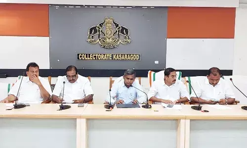 കുമ്പള ടോള് ബൂത്ത്; കേന്ദ്ര,സംസ്ഥാന സര്ക്കാര് തീരുമാനത്തിന് കാത്തിരിപ്പ്; അതുവരെ പ്രവൃത്തി നിര്ത്തിവെക്കും കുമ്പള ടോള് ബൂത്ത്; കേന്ദ്ര,സംസ്ഥാന സര്ക്കാര് തീരുമാനത്തിന് കാത്തിരിപ്പ്; അതുവരെ പ്രവൃത്തി നിര്ത്തിവെക്കും