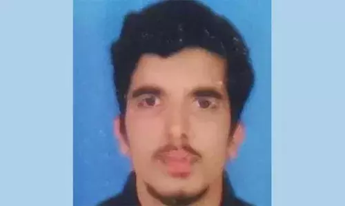 ബണ്ട്വാളില് കെ.എസ്.ആര്.ടി.സി ബസ് സ്കൂട്ടറില് ഇടിച്ച് യാത്രക്കാരന് മരിച്ചു ബണ്ട്വാളില് കെ.എസ്.ആര്.ടി.സി ബസ് സ്കൂട്ടറില് ഇടിച്ച് യാത്രക്കാരന് മരിച്ചു