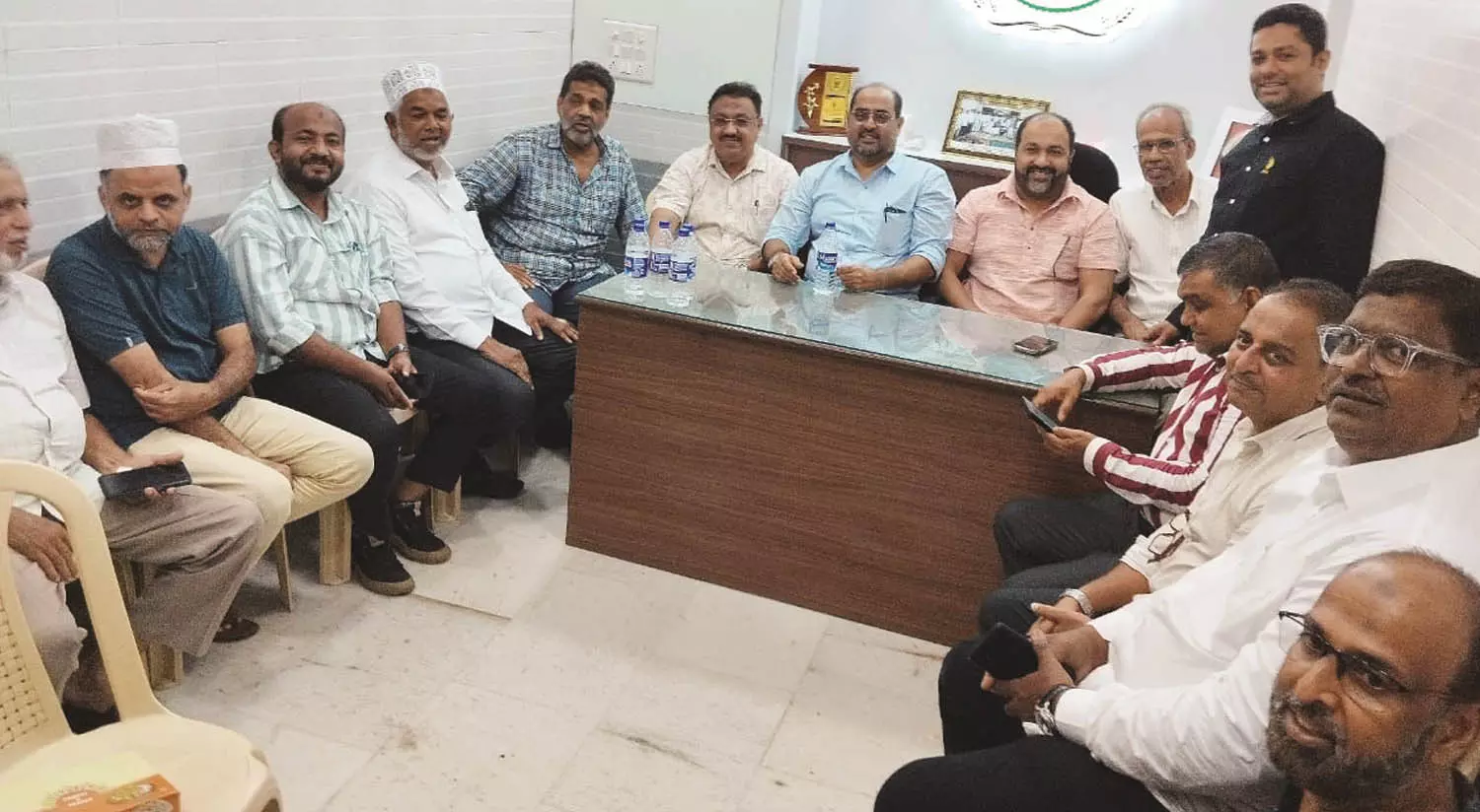 നവീകരിച്ച മുംബൈ അഖില കാസര്കോട് മുസ്ലിം ജമാഅത്ത് ഓഫീസ് ഉദ്ഘാടനം ചെയ്തു നവീകരിച്ച മുംബൈ അഖില കാസര്കോട് മുസ്ലിം ജമാഅത്ത് ഓഫീസ് ഉദ്ഘാടനം ചെയ്തു