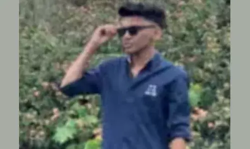 കാണാതായ അന്നൂസ് റോഷനെ കൊണ്ടോട്ടിയില് നിന്നും കണ്ടെത്തി കാണാതായ അന്നൂസ് റോഷനെ കൊണ്ടോട്ടിയില് നിന്നും കണ്ടെത്തി