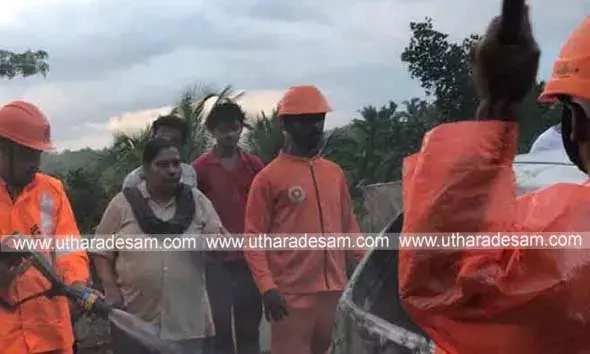 ബേവിഞ്ചയില്‍ ഓടിക്കൊണ്ടിരുന്ന കാറിന് തീപിടിച്ചു; അഞ്ചംഗകുടുംബം രക്ഷപ്പെട്ടത് തലനാരിഴയ്ക്ക്‌