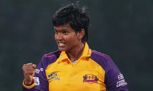 25 ലക്ഷം രൂപ തട്ടിയെടുത്തു;സ്വര്ണാഭരണങ്ങളുള്പ്പെടെ മോഷ്ടിച്ചു; സഹതാരത്തിനെതിരെ മോഷണക്കുറ്റം ആരോപിച്ച് ദീപ്തി ശര്മ 25 ലക്ഷം രൂപ തട്ടിയെടുത്തു;സ്വര്ണാഭരണങ്ങളുള്പ്പെടെ മോഷ്ടിച്ചു; സഹതാരത്തിനെതിരെ മോഷണക്കുറ്റം ആരോപിച്ച് ദീപ്തി ശര്മ