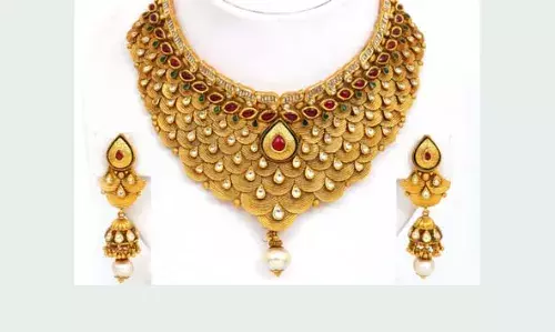 സംസ്ഥാനത്ത് കുതിപ്പ് തുടര്‍ന്ന് സ്വര്‍ണം; പവന് 71,920 രൂപ