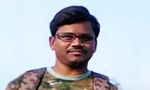 സുരക്ഷാ സേനയുമായുള്ള ഏറ്റുമുട്ടലില് 10ലക്ഷം രൂപ തലയ്ക്ക് വിലയിട്ട മാവോയിസ്റ്റ് നേതാവ് കൊല്ലപ്പെട്ടു സുരക്ഷാ സേനയുമായുള്ള ഏറ്റുമുട്ടലില് 10ലക്ഷം രൂപ തലയ്ക്ക് വിലയിട്ട മാവോയിസ്റ്റ് നേതാവ് കൊല്ലപ്പെട്ടു