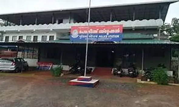 ഗള്‍ഫില്‍ ജോലിക്ക് വിസ വാഗ് ദാനം ചെയ്ത് ചട്ടഞ്ചാല്‍ സ്വദേശിയുടെ 3,58,000 രൂപ തട്ടിയെടുത്തു; ദമ്പതികള്‍ക്കെതിരെ കേസ്