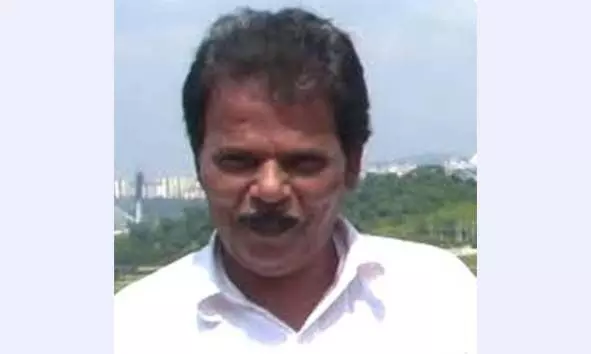 ജ്വല്ലറിയിലെ കാവല്ക്കാരന് കുഴഞ്ഞുവീണ് മരിച്ചു ജ്വല്ലറിയിലെ കാവല്ക്കാരന് കുഴഞ്ഞുവീണ് മരിച്ചു