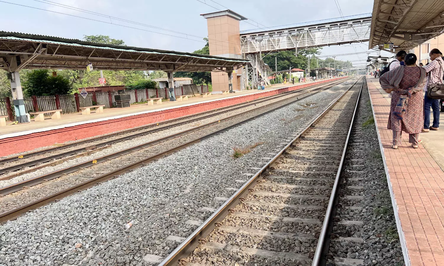 നീലേശ്വരം റെയില്വേ സ്റ്റേഷന് പുതിയ കെട്ടിടം നിര്മ്മിക്കുന്നു നീലേശ്വരം റെയില്വേ സ്റ്റേഷന് പുതിയ കെട്ടിടം നിര്മ്മിക്കുന്നു