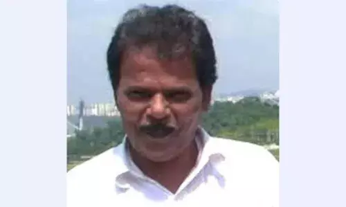 ജ്വല്ലറിയിലെ കാവല്ക്കാരന് കുഴഞ്ഞുവീണ് മരിച്ചു ജ്വല്ലറിയിലെ കാവല്ക്കാരന് കുഴഞ്ഞുവീണ് മരിച്ചു