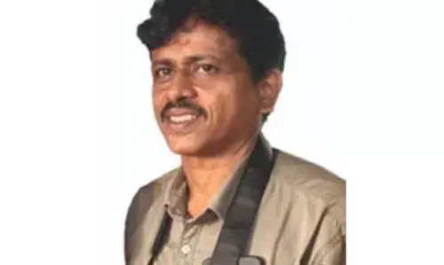 കര്ണ്ണാടകയില് കാര് നിയന്ത്രണം വിട്ട് മറിഞ്ഞ് ബന്തിയോട് സ്വദേശിയായ ഫോട്ടോഗ്രാഫര് മരിച്ചു കര്ണ്ണാടകയില് കാര് നിയന്ത്രണം വിട്ട് മറിഞ്ഞ് ബന്തിയോട് സ്വദേശിയായ ഫോട്ടോഗ്രാഫര് മരിച്ചു