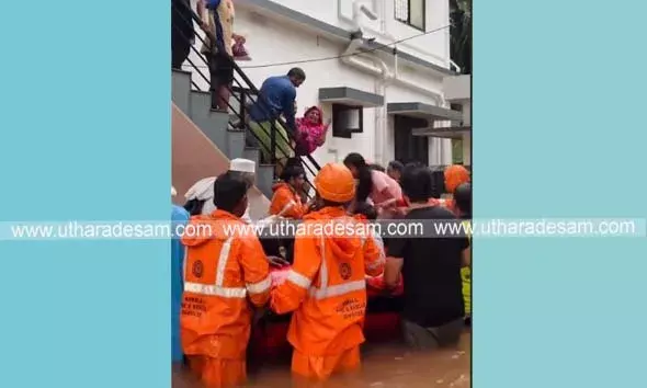 ഉപ്പള ഫയര്‍ഫോഴ്സ് സംഘത്തിന് രണ്ടുദിവസം ഉറക്കമില്ലാത്ത രാത്രികള്‍