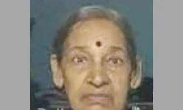 കാണാതായ വയോധിക കുളത്തില്‍ മരിച്ച നിലയില്‍