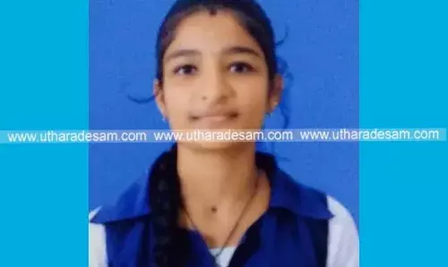 പ്ലസ് ടു വിദ്യാര്ത്ഥിനി വീടിന്റെ അടുക്കളയില് തൂങ്ങിമരിച്ച നിലയില് പ്ലസ് ടു വിദ്യാര്ത്ഥിനി വീടിന്റെ അടുക്കളയില് തൂങ്ങിമരിച്ച നിലയില്