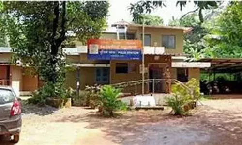 4ാം ക്ലാസില് പഠിക്കുമ്പോള് മര്ദനമേറ്റ പക കൊണ്ടുനടന്നത് വര്ഷങ്ങളോളം; 62 കാരന് പൂര്വവിദ്യാര്ത്ഥികളുടെ ക്രൂരമര്ദ്ദനം 4ാം ക്ലാസില് പഠിക്കുമ്പോള് മര്ദനമേറ്റ പക കൊണ്ടുനടന്നത് വര്ഷങ്ങളോളം; 62 കാരന് പൂര്വവിദ്യാര്ത്ഥികളുടെ ക്രൂരമര്ദ്ദനം