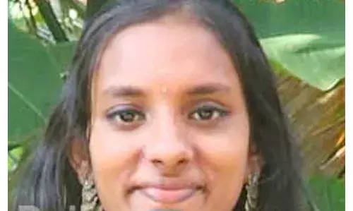 ആത്മഹത്യക്ക് ശ്രമിച്ചതിനെ തുടര്ന്ന് ചികിത്സയിലായിരുന്ന പതിനേഴുകാരി മരിച്ചു ആത്മഹത്യക്ക് ശ്രമിച്ചതിനെ തുടര്ന്ന് ചികിത്സയിലായിരുന്ന പതിനേഴുകാരി മരിച്ചു