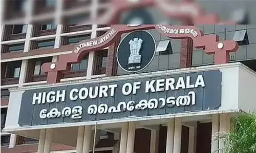 ഷുഹൈബ് വധക്കേസ്: വിചാരണയ്ക്ക് സ്‌പെഷ്യല്‍ പ്രോസിക്യൂട്ടറെ നിയമിക്കുന്നതില്‍ തീരുമാനമെടുക്കണമെന്ന് ഹൈക്കോടതി; അഡ്വ. കെ. പത്മനാഭന്റെ പേര് പരിഗണനയില്‍