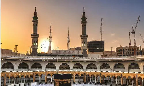 ഓ... മക്കാ...; വീണ്ടും നിന്നിലലിയാന് കൊതിയാവുന്നു ഓ... മക്കാ...; വീണ്ടും നിന്നിലലിയാന് കൊതിയാവുന്നു