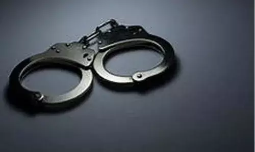 ഇന്‍സ്റ്റഗ്രാമില്‍ പരിചയപ്പെട്ട പതിനാറുകാരിയെ പീഡിപ്പിച്ച കേസില്‍ ഒളിവിലായിരുന്ന കാഞ്ഞങ്ങാട് സ്വദേശി അറസ്റ്റില്‍