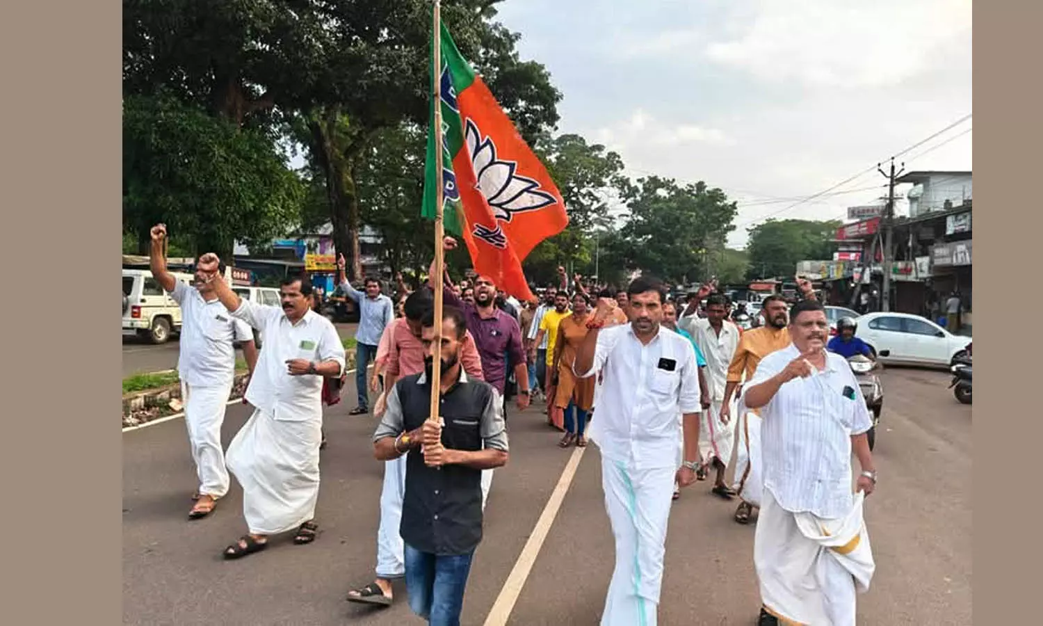 ബോവിക്കാനത്ത് ബി.ജെ.പി പ്രതിഷേധ പ്രകടനം നടത്തി