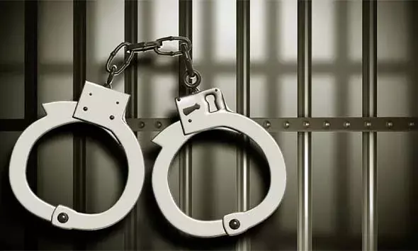17 കാരിയെ പീഡിപ്പിച്ച് ഗര്‍ഭിണിയാക്കിയെന്ന പരാതിയില്‍ യുവാവിനെതിരെ പോക്സോ കേസ്