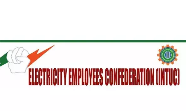 വൈദ്യുതി ജീവനക്കാരെ ആക്രമിച്ച സംഭവത്തില് പ്രതിഷേധിച്ച് ഐ.എന്.എന്.ടി.യു.സി വൈദ്യുതി ജീവനക്കാരെ ആക്രമിച്ച സംഭവത്തില് പ്രതിഷേധിച്ച് ഐ.എന്.എന്.ടി.യു.സി