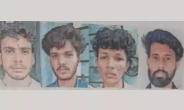 വയനാട്ടില് സ്കൂട്ടറിലേക്ക് ജീപ്പ് ഇടിച്ചുകയറ്റിയതിനെ തുടര്ന്ന് സ്ത്രീ മരിച്ച കേസില് കാസര്കോട് സ്വദേശികളായ 4 പേര് റിമാണ്ടില് വയനാട്ടില് സ്കൂട്ടറിലേക്ക് ജീപ്പ് ഇടിച്ചുകയറ്റിയതിനെ തുടര്ന്ന് സ്ത്രീ മരിച്ച കേസില് കാസര്കോട് സ്വദേശികളായ 4 പേര് റിമാണ്ടില്