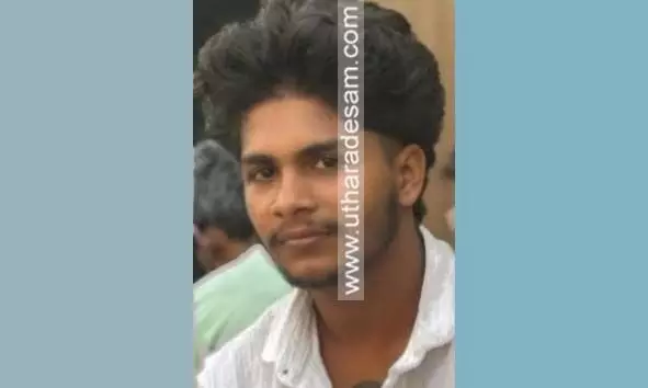മാതാപിതാക്കള് ക്ഷേത്രദര്ശനത്തിന് പോയ സമയത്ത് മകനെ വീട്ടില് തൂങ്ങിമരിച്ച നിലയില് കണ്ടെത്തി മാതാപിതാക്കള് ക്ഷേത്രദര്ശനത്തിന് പോയ സമയത്ത് മകനെ വീട്ടില് തൂങ്ങിമരിച്ച നിലയില് കണ്ടെത്തി