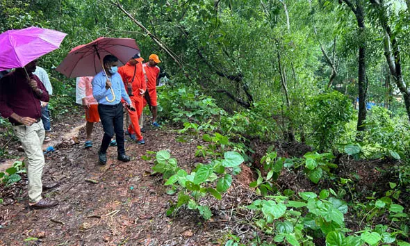 കൊളങ്ങാട്ട് മലയിലുണ്ടായത് അപകടകരമായ രീതിയിലുള്ള വിള്ളല്‍