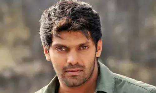 നികുതി വെട്ടിപ്പ്; നടന് ആര്യന്റെ വീട്ടിലും ഹോട്ടലുകളിലും ബിസിനസ് സ്ഥാപനങ്ങളിലും ആദായ നികുതി വകുപ്പിന്റെ റെയ്ഡ് നികുതി വെട്ടിപ്പ്; നടന് ആര്യന്റെ വീട്ടിലും ഹോട്ടലുകളിലും ബിസിനസ് സ്ഥാപനങ്ങളിലും ആദായ നികുതി വകുപ്പിന്റെ റെയ്ഡ്