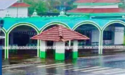 പാറപ്പള്ളി മഖാമിന്റെ പൂട്ട് തകര്ത്ത് കവര്ച്ചക്ക് ശ്രമം പാറപ്പള്ളി മഖാമിന്റെ പൂട്ട് തകര്ത്ത് കവര്ച്ചക്ക് ശ്രമം