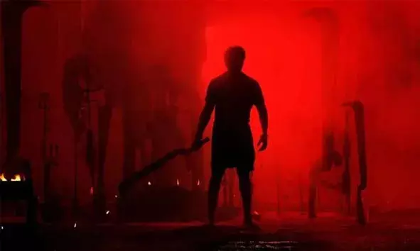 കറുപ്പ്: ആര്‍ജെ ബാലാജിയുടെ സംവിധാനത്തിലൊരുങ്ങുന്ന സൂര്യയുടെ ബിഗ് ബജറ്റ് എന്റര്‍ ടെയ് നര്‍ ചിത്രത്തിന്റെ ടൈറ്റില്‍ പോസ്റ്റര്‍ പുറത്ത്